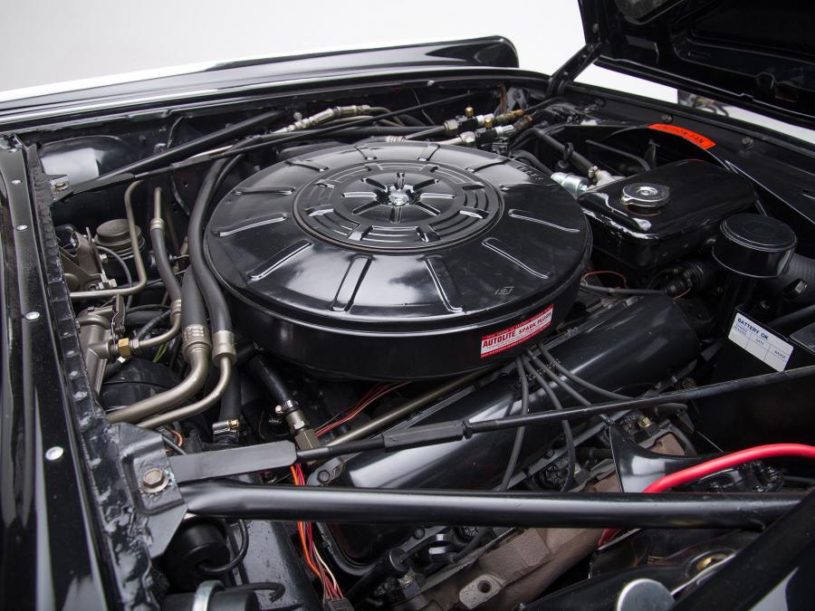  Lincoln Continental Convertible 1963 года  (фото 18 из 18)